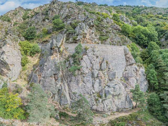 UN PARADIS D'ENFER