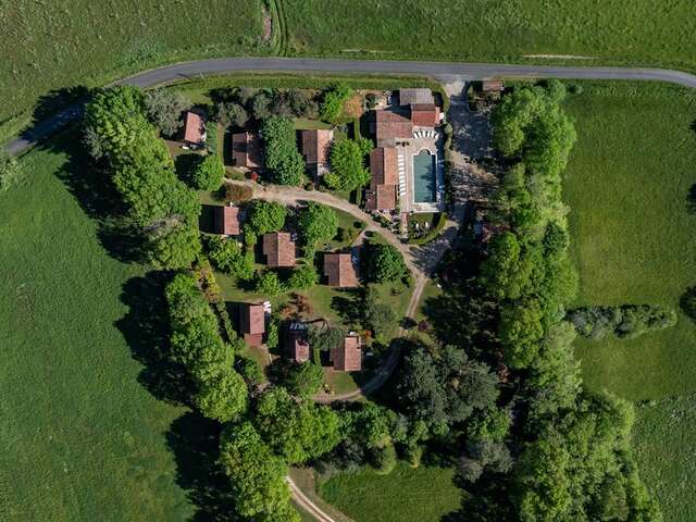 Hameau des laurières, village de gîtes en Dordogne