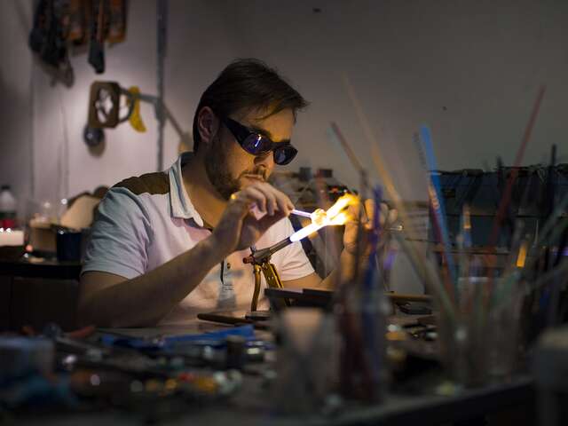 Theophile Caille - verrier au chalumeau