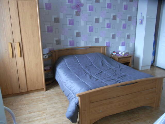 Meublé perru patricia - les violettes 404