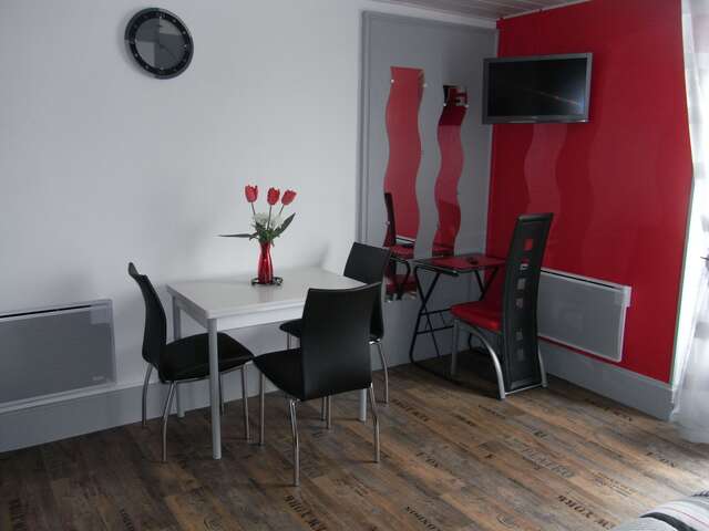 Meublé perru pierre - le moderne