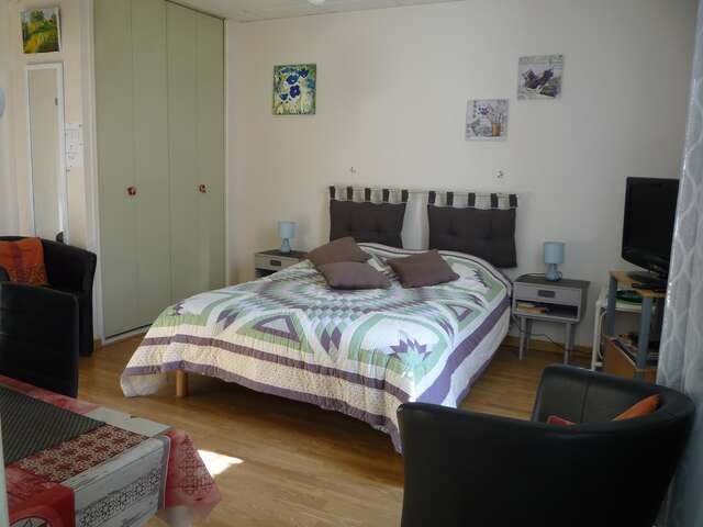 Meublé jolimet gérard - studio rose