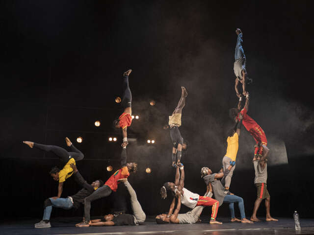 ARTS DU CIRQUE, DANSE, THÉÂTRE : YÉ ! (L’EAU) - CIRCUS BAOBAB