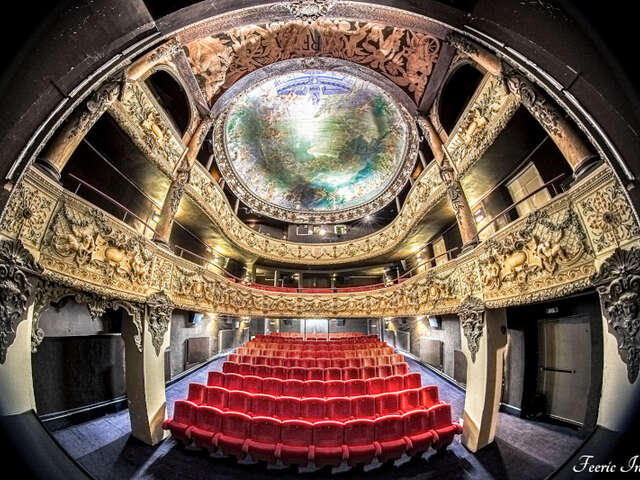 Visite flash de l'ancien théâtre à l'italienne "Le Scala"