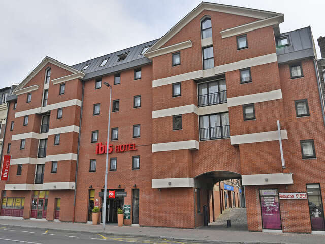 Hôtel Ibis Saint-Quentin Basilique