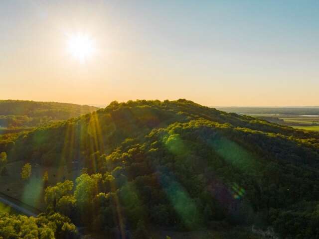 La Maison Bleue et le Bois Françon