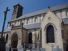 Visite de l'enclos de l’église Saint-Pierre à Servel