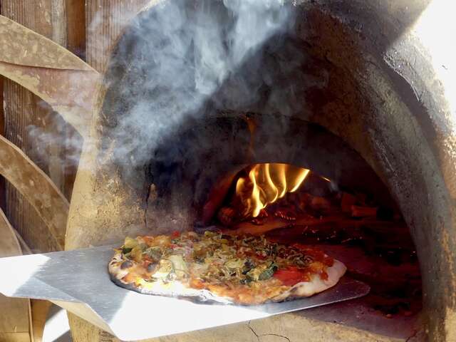 Compose ta pizza au feu de bois