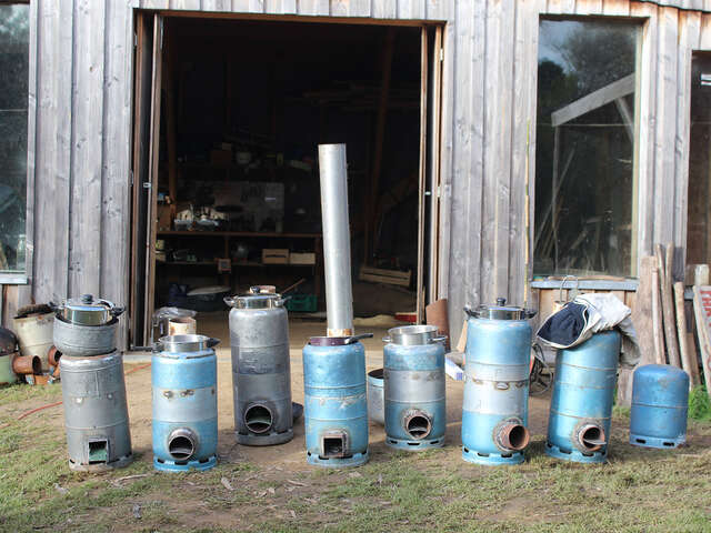 Stage Rocket Stove - Fabriquez votre cuiseur mobile haute performance