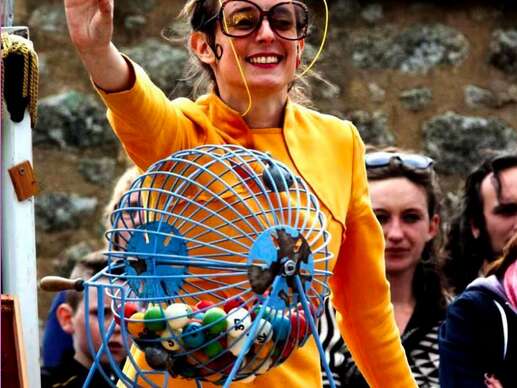 Festival Extérieur-Jour | La Françoise des jeux + Bab El West