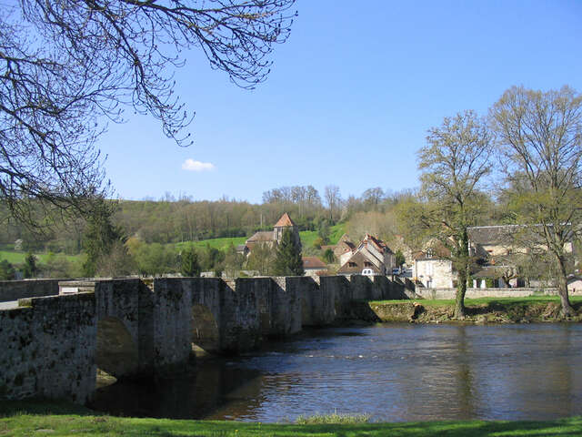 Circuit Pédestre N°15 CC : "Sur les pas des moines et des seigneurs"