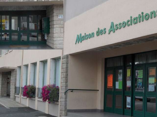 Borne internet à la bibliothèque