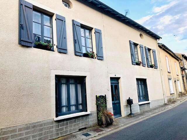 Chez elles