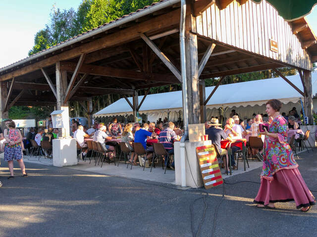 Marché festif à Vayres