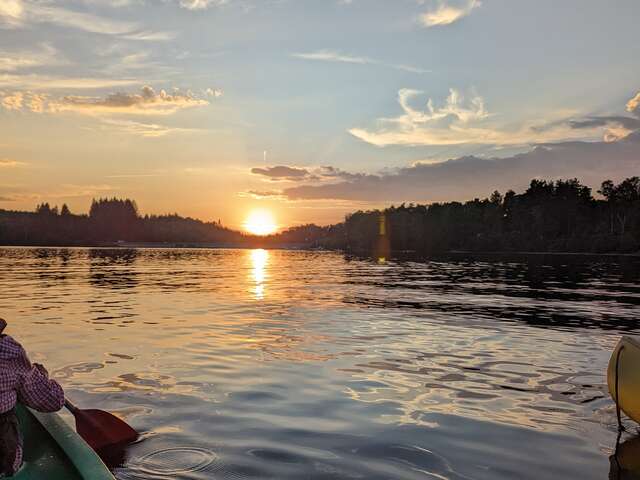 Canoë coucher de soleil Broussas