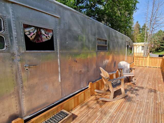 Camping La Perle : Caravane Hollywood