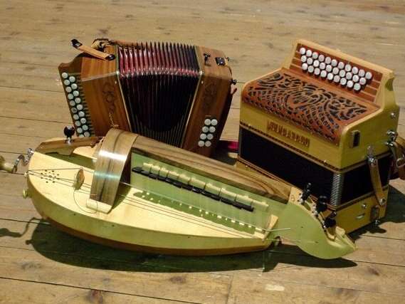 Musique au marché d'été de Gentioux