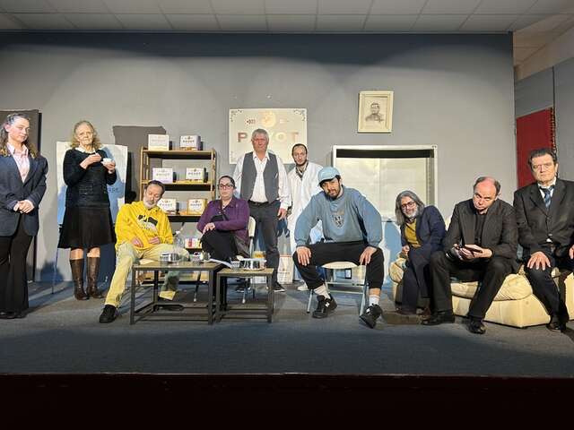 Théâtre : "Elu produit de l'année"