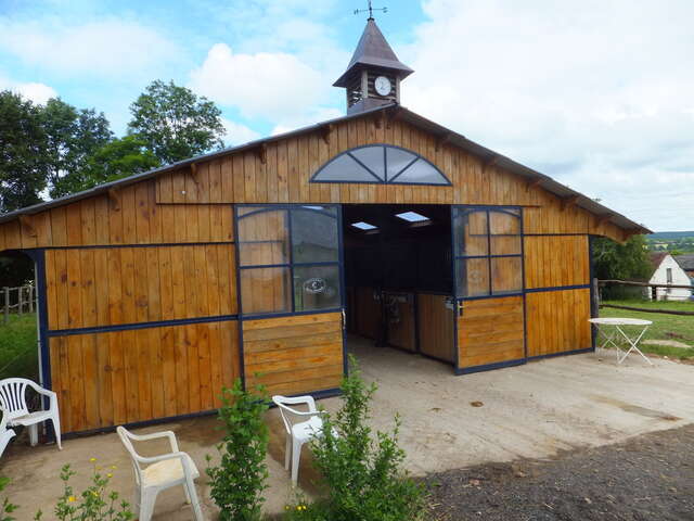 HORSERIDING - LE VERGER