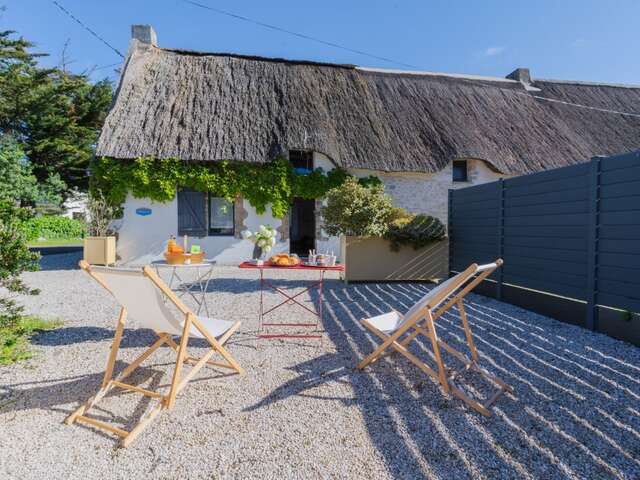 La chaumière marie dans le parc de brière.