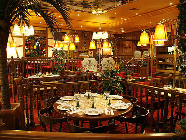 LA TAVERNE