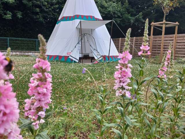 TIPI AU CAMPING DU GUE SAINT-LEONARD