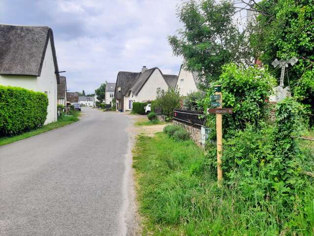 DES CUREES AUX CHAUSSEES