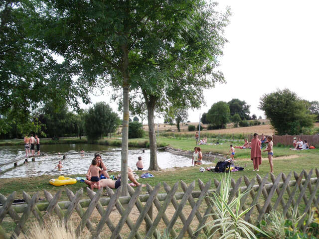 PLAGE DU PLAN D'EAU DE MARIGNE