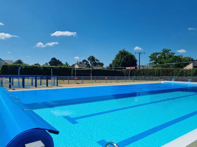 PISCINE LES DAUPHINS D'ERDRE-EN-ANJOU
