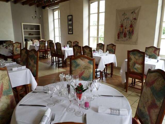 LE RELAIS DE LA CALECHE