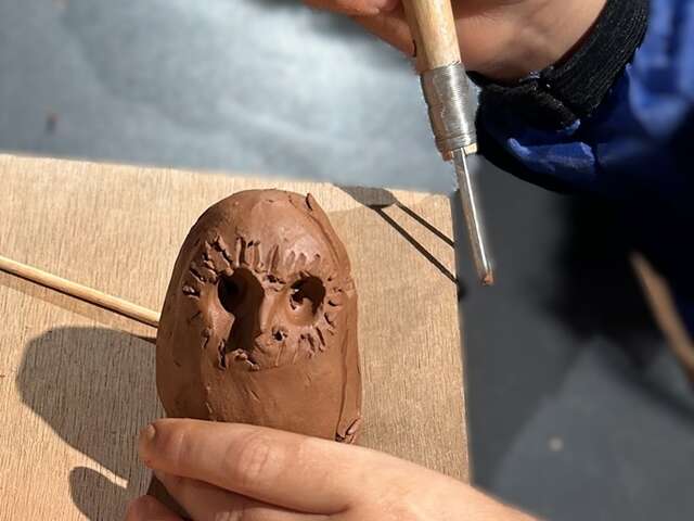 Atelier "de plumes et d'argile "