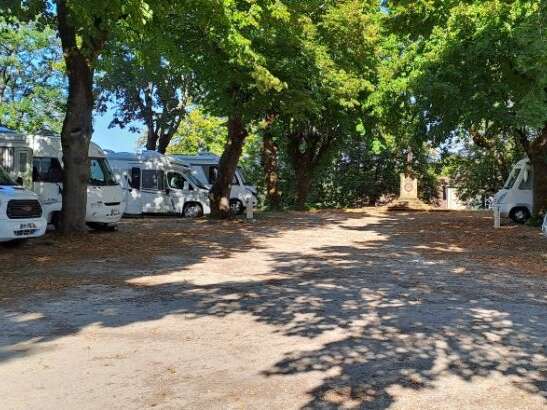 Camping-car Park La Callopie