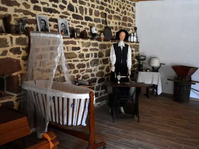 La Ferme de Brossard - Ecomusée de la Châtaigne et de la Vannerie