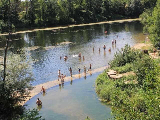 Baignade à Castelfranc dans la rivière Lot