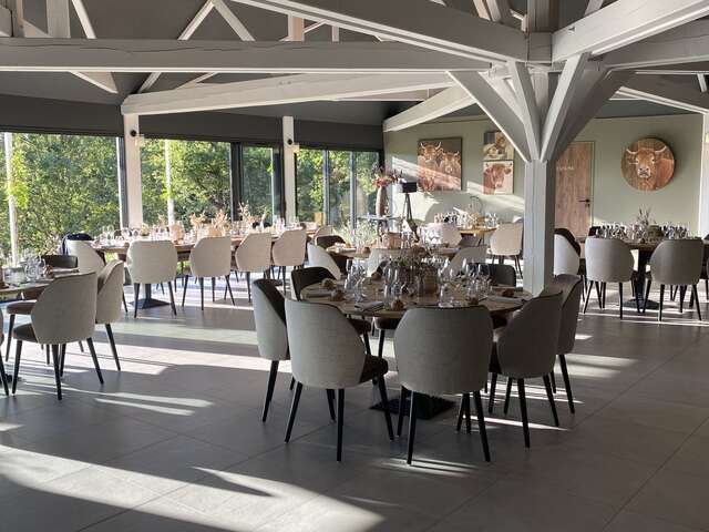 Restaurant Delicatessens