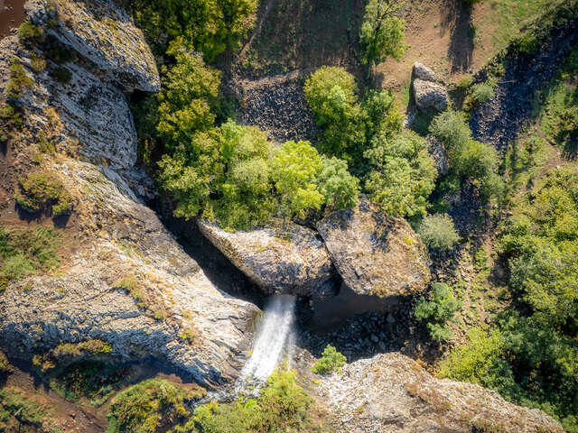 LA CASCADE DU DÉROC