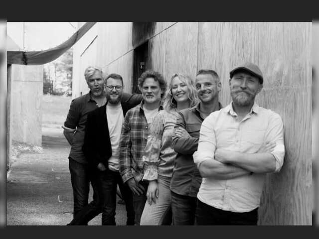 Concert : The Flat Sharps