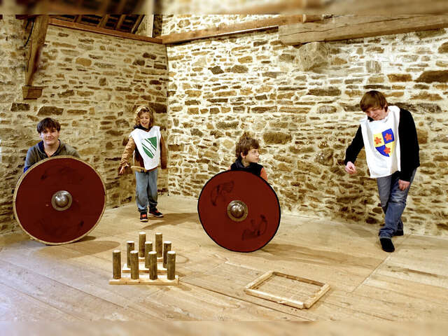 Tournoi des chevaliers au château de Gratot