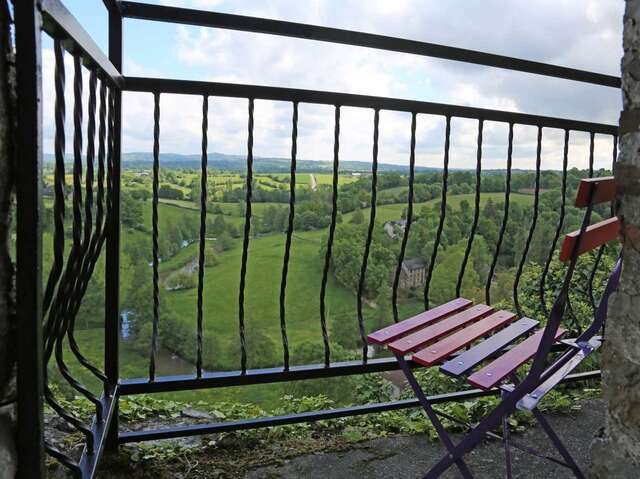 LE PASSE MURAILLE