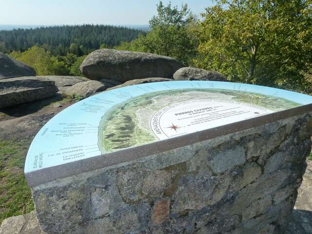 Circuit de randonnée pédestre n° 17 Le Maupuy et ses Pierres Civières
