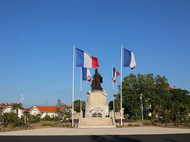 Cérémonie : Hommage aux morts pour la France de la guerre d'Algérie, des combats du Maroc et de la Tunisie.