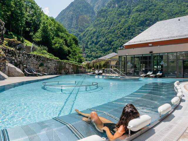 LES BAINS DU ROCHER