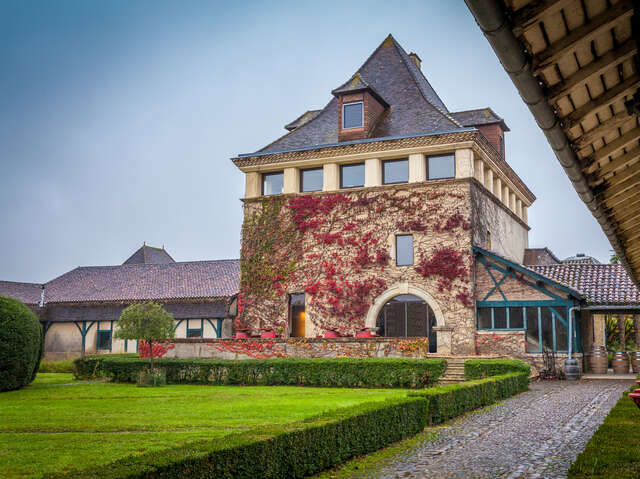 VIGNOBLES BRUMONT - CHÂTEAU BOUSCASSÉ