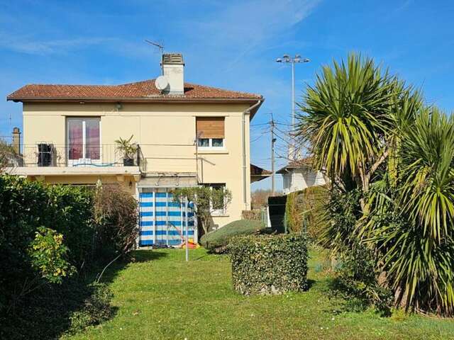 "CHEZ L'ONCLE PIERRE"