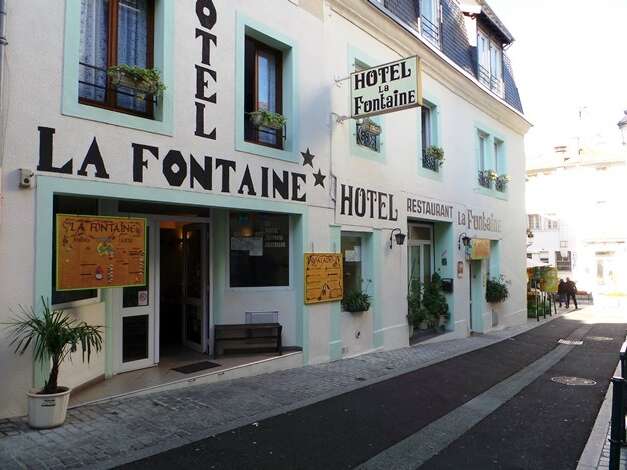 HÔTEL LA FONTAINE