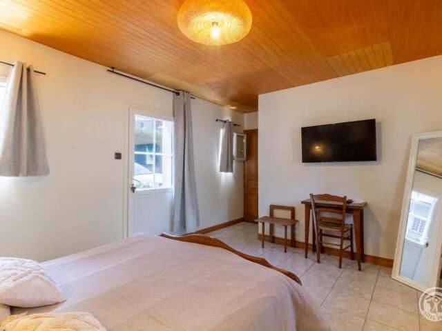 CHAMBRES ET TABLES D’HÔTES "MAISON BOYRIE"