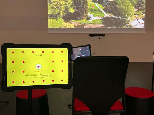 Micro-folie : film sur le Cloître