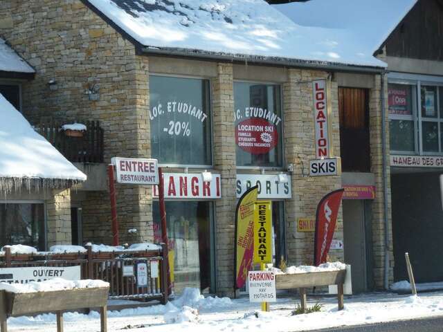 KANGRI SPORTS - SKI REPUBLIC