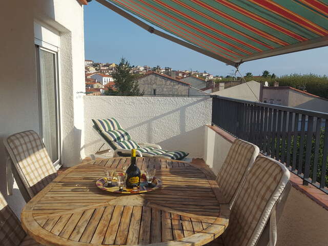 APPARTEMENT DERNIER ÉTAGE AVEC TERRASSE ET PARKING