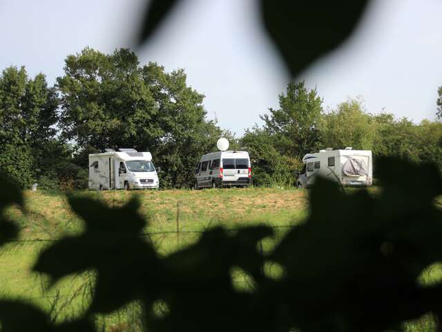 Aire de stationnement à Solesmes